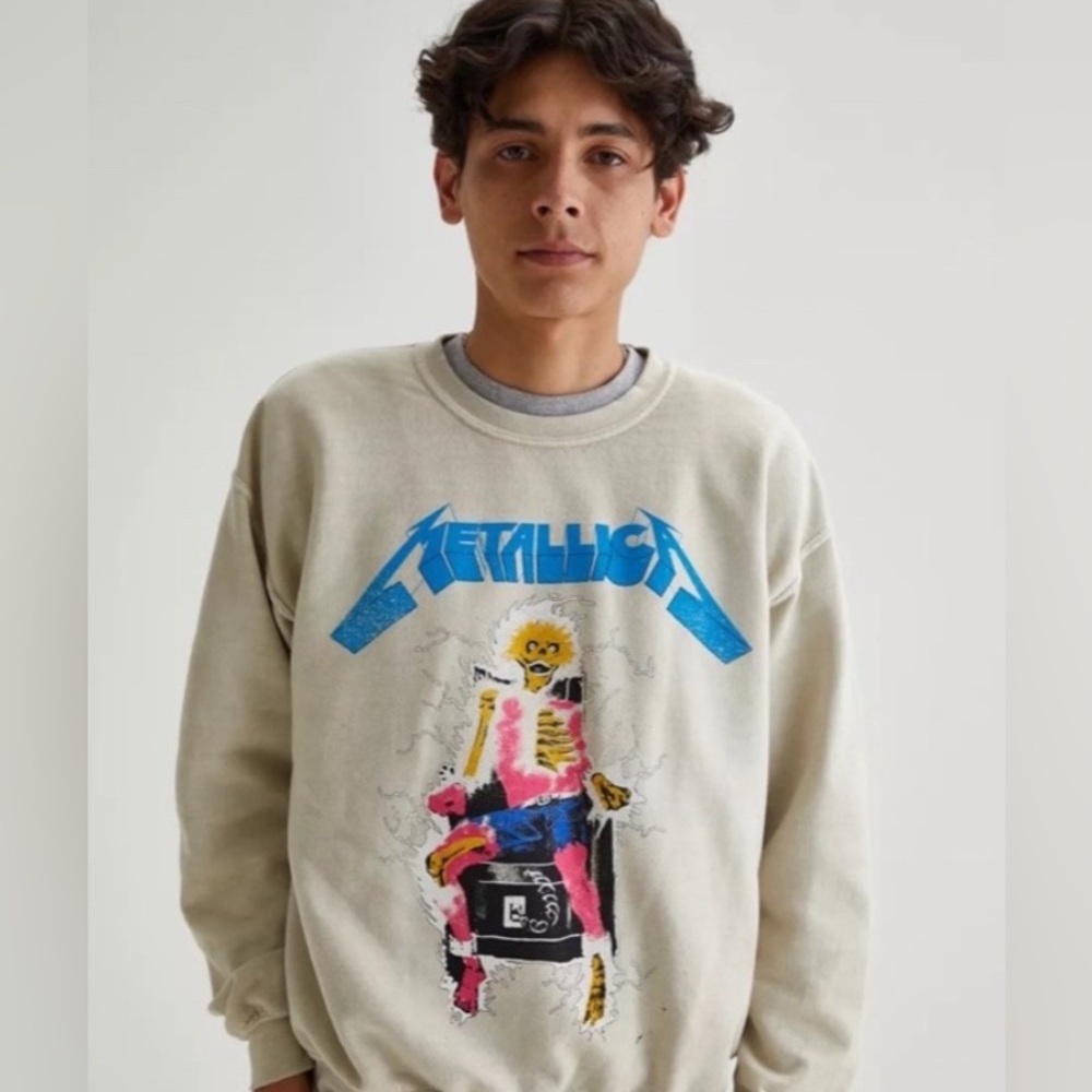 Urban Outfitters men’s small Metallica sweatshirts